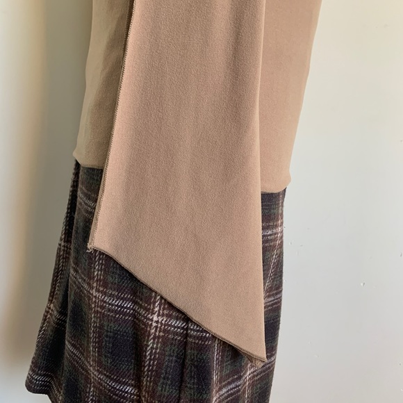 90s Bell Sleeve Keyhole Top - Picture 4 of 6